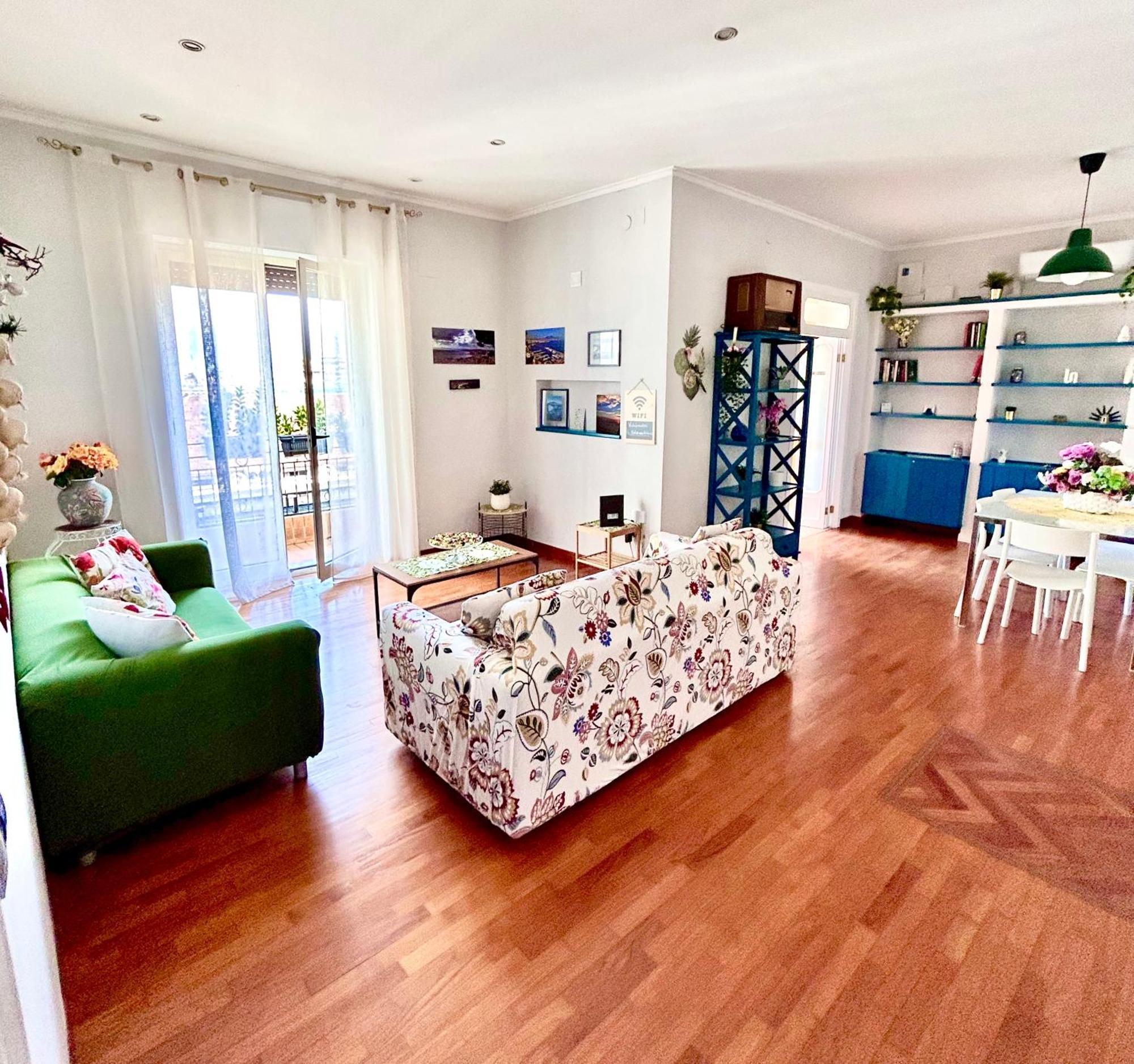 Salotto Napoletano 381 Appartement