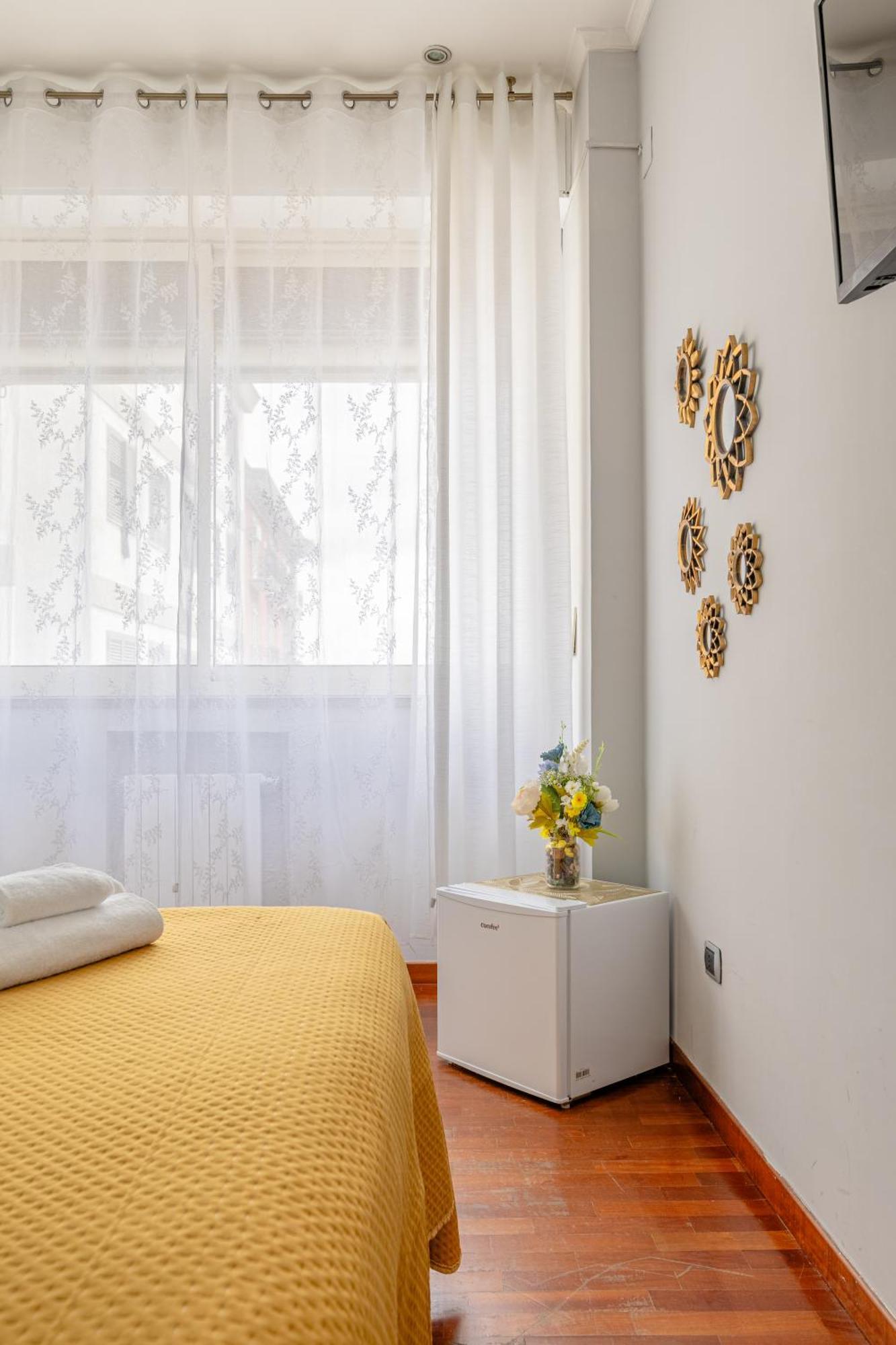 Salotto Napoletano 381 Naples